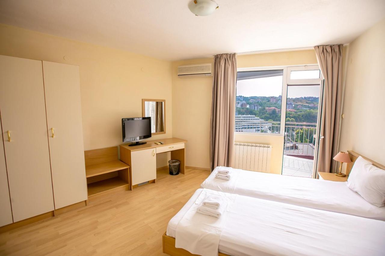 Hotel Astra Sandanski Bagian luar foto